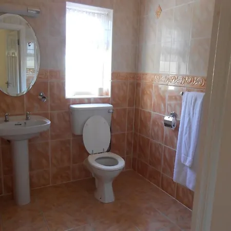 Aulber House 3*